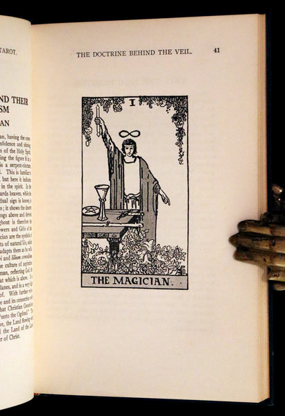 1918 Rare First Edition - The Illustrated KEY to the TAROT, The Veil of Divination by de Laurence.