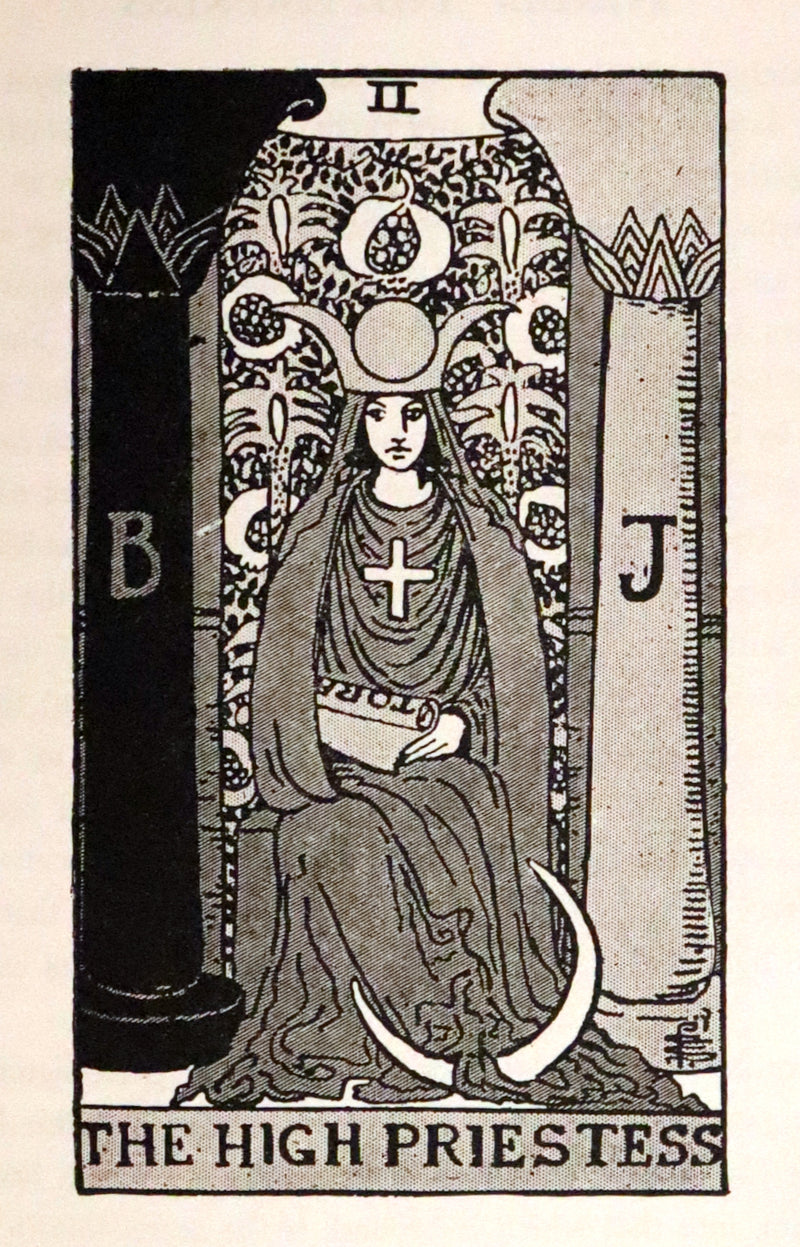1918 Rare First Edition - The Illustrated KEY to the TAROT, The Veil of Divination by de Laurence.
