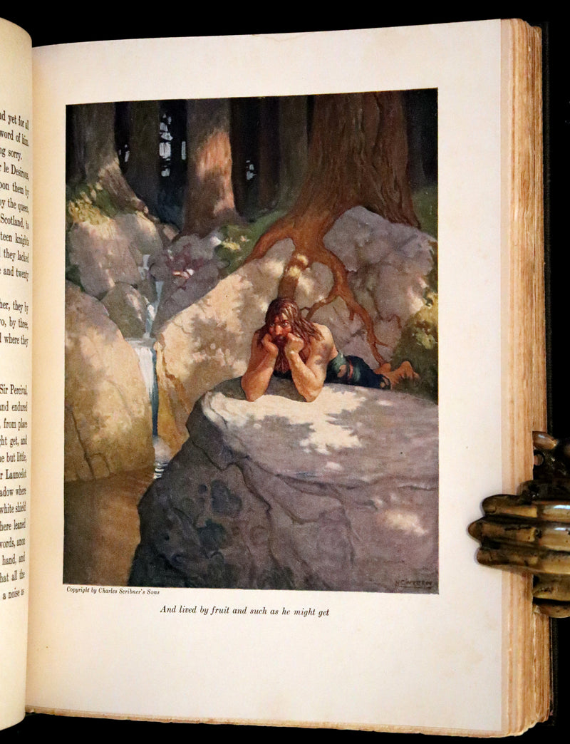 1917 Scarce First Edition - The Boy's King Arthur and His Knights of the Round Table illustrated by N. C. Wyeth.