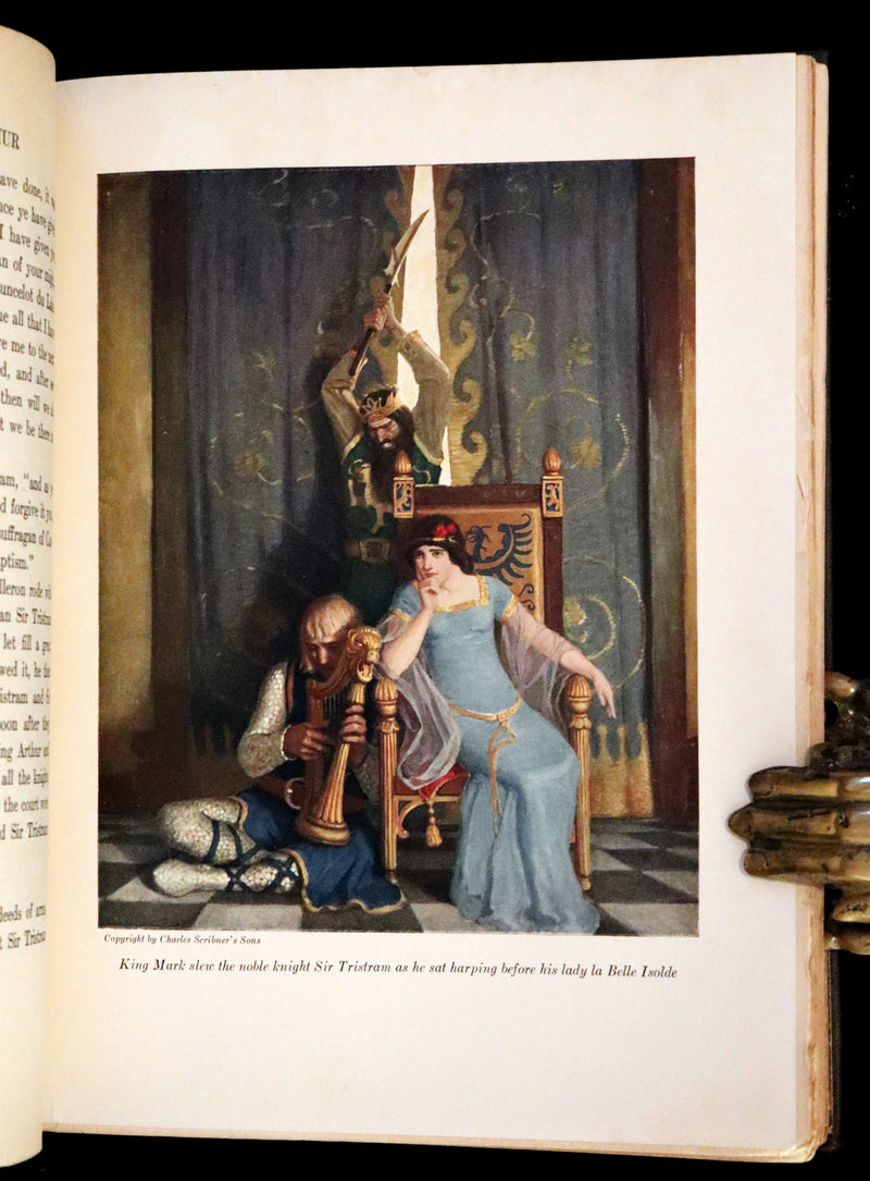 1917 Scarce First Edition - The Boy's King Arthur and His Knights of the Round Table illustrated by N. C. Wyeth.