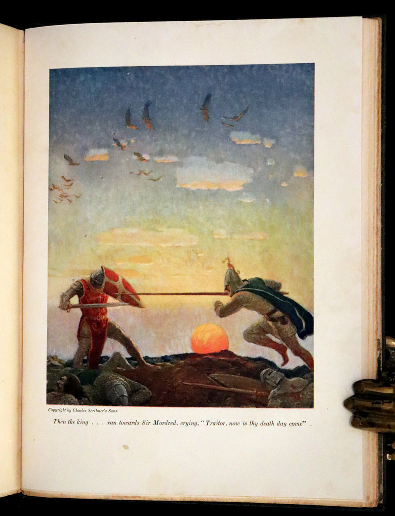 1917 Scarce First Edition - The Boy's King Arthur and His Knights of the Round Table illustrated by N. C. Wyeth.