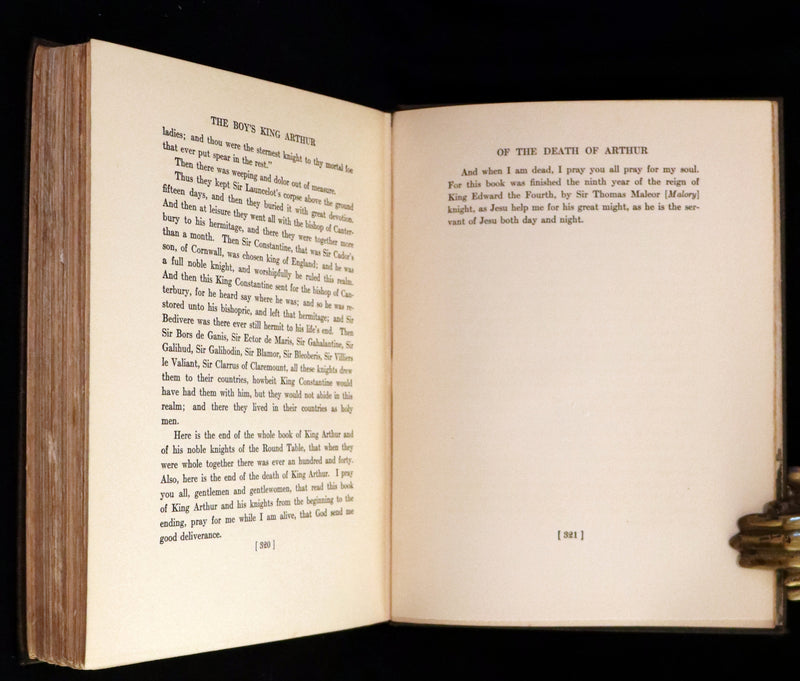 1917 Scarce First Edition - The Boy's King Arthur and His Knights of the Round Table illustrated by N. C. Wyeth.