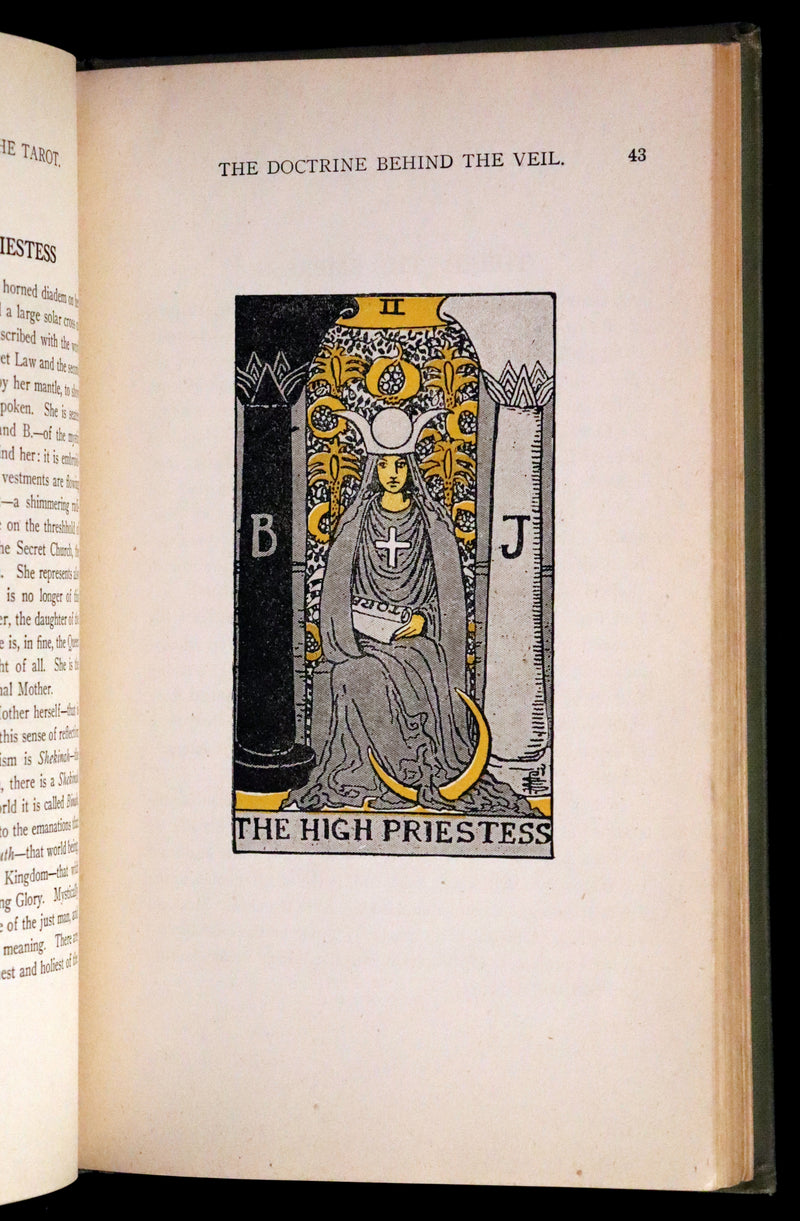 1918 Scarce Color Edition - The Illustrated KEY to the TAROT, The Veil of Divination by de Laurence.