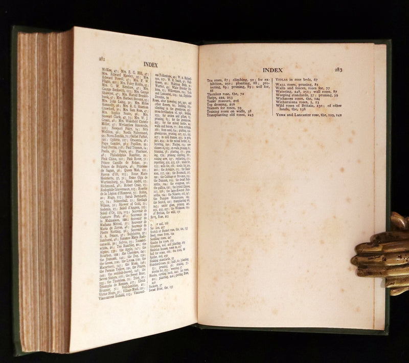 1913 Scarce First Edition - THE ROSE BOOK, A Complete Guide for Amateur Rose Growers by H.H. Thomas.