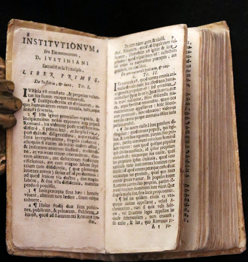 1667 Scarce Latin vellum Book - The Four Books of the Institutions of Emperor Justinian - Imperatoris justiniani institutionum libri IV.