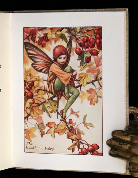 1930 Rare Book - Cicely Mary Barker - FLOWER FAIRIES OF THE AUTUMN.