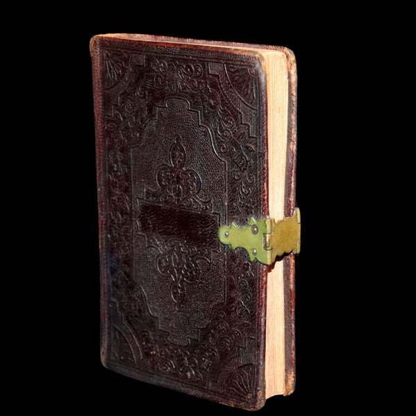 1858 Rare small Bible with Clasp - The New Testament Of Our Lord And Saviour Jesus Christ.