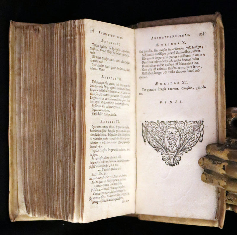 1664 Scarce Latin vellum Book - VIRGIL Works - P. Virgilius Maro (Aeneid, Georgics, etc)