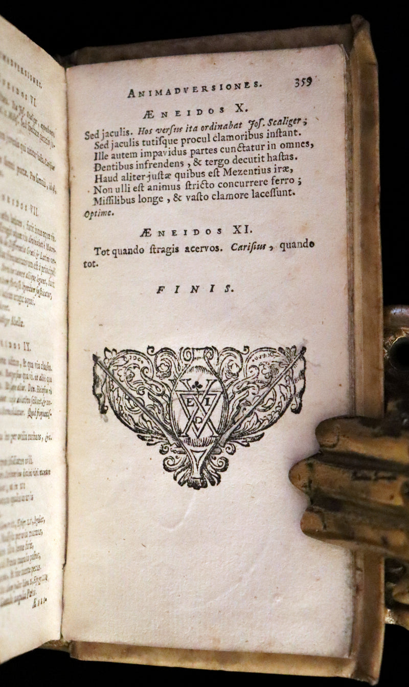 1664 Scarce Latin vellum Book - VIRGIL Works - P. Virgilius Maro (Aeneid, Georgics, etc)