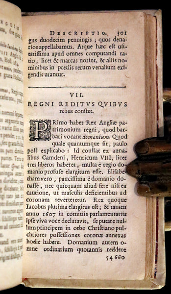 1641 Rare Latin Vellum Book - Sir Thomas Smith's De Republica Anglorum.