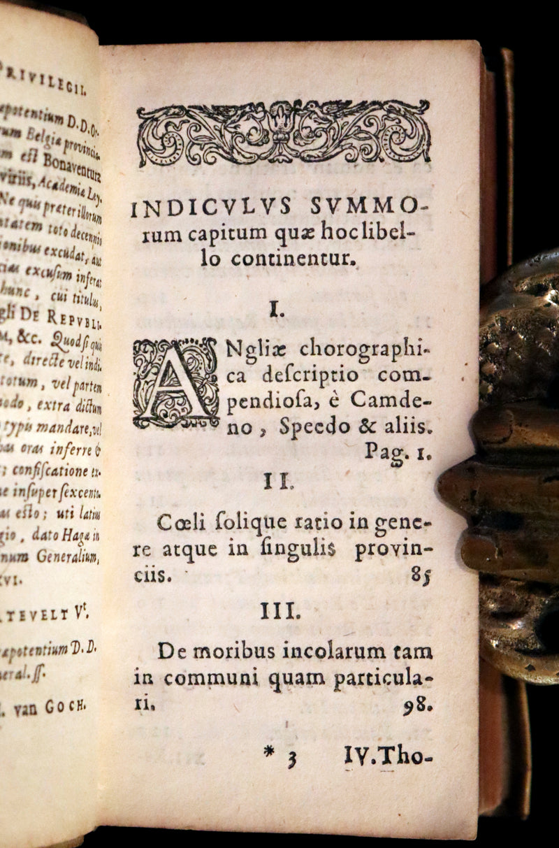 1630 Rare Latin Vellum Book - Sir Thomas Smith's De Republica Anglorum.