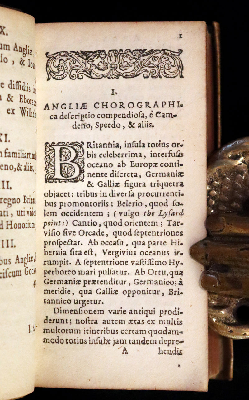 1630 Rare Latin Vellum Book - Sir Thomas Smith's De Republica Anglorum.