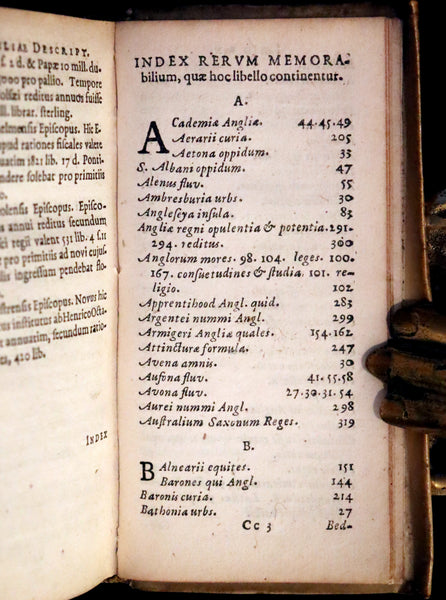 1630 Rare Latin Vellum Book - Sir Thomas Smith's De Republica Anglorum.