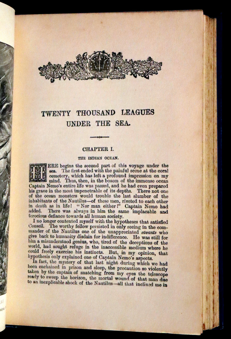 1900 Rare Book - Twenty Thousand Leagues Under the Sea by Jules Verne. Blue variant.