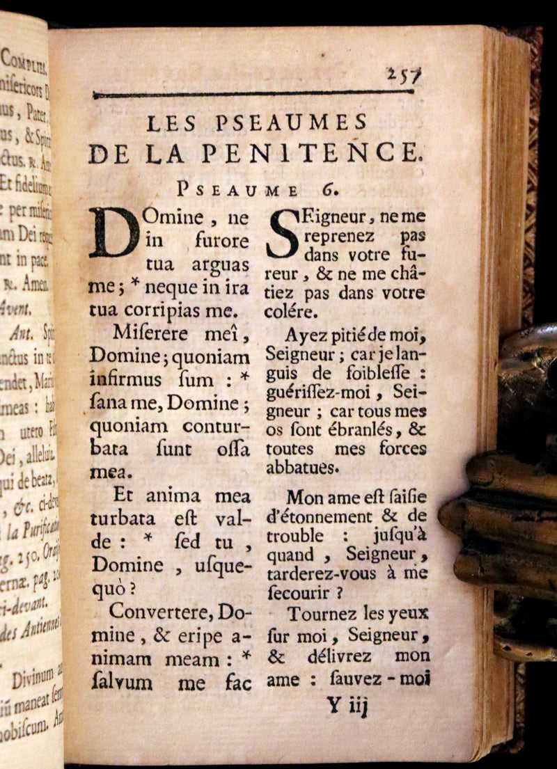 1753 Scarce French Latin Book in an Exquisite Binding - New Hours Dedicated to Madame the Princesse.
