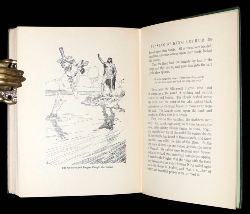 1927 First Edition illustrated by Frank Godwin - King Arthur and His Knights