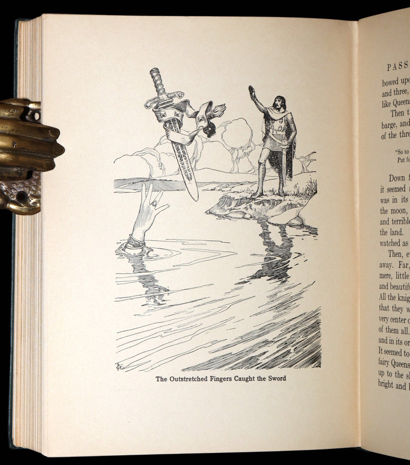 1927 First Edition illustrated by Frank Godwin - King Arthur and His Knights