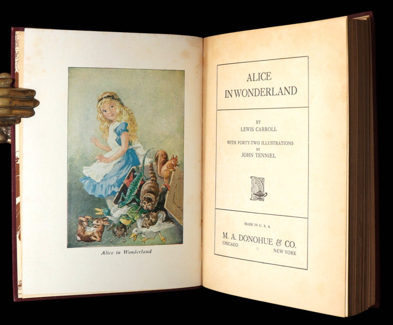 1925 Donohue Edition - Alice in Wonderland illustrated by Tenniel and Saunders