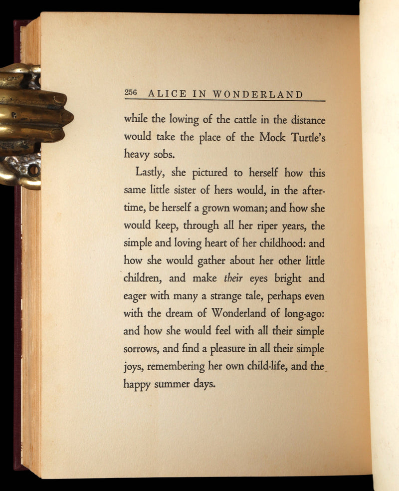 1925 Donohue Edition - Alice in Wonderland illustrated by Tenniel and Saunders