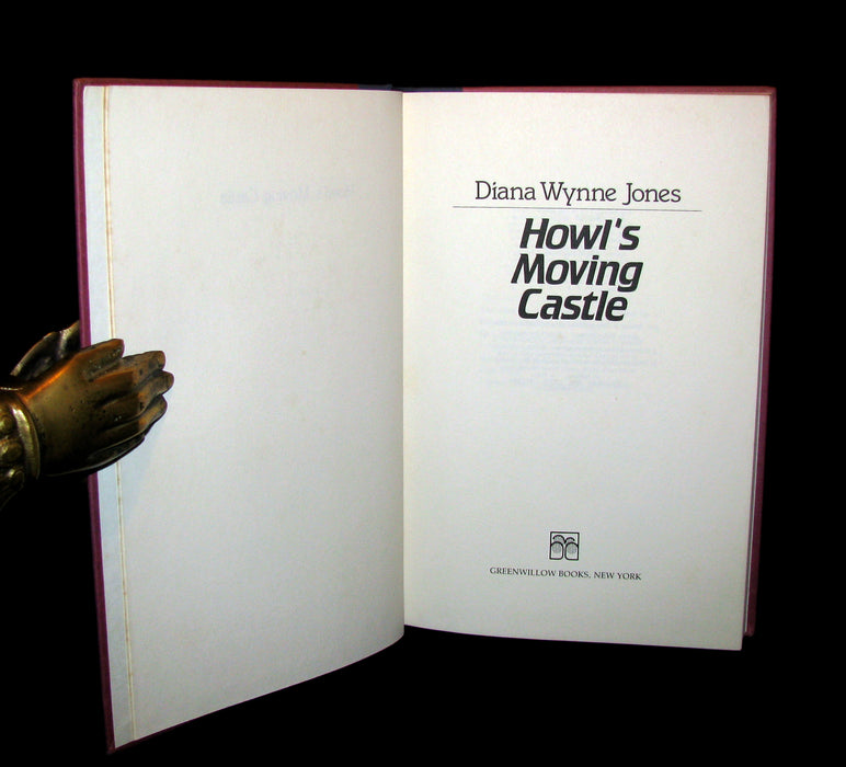 1986 Scarce First Edition - Howl's Moving Castle by Diana Wynne Jones.