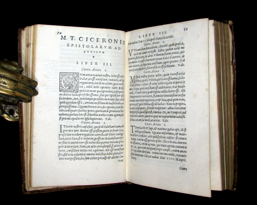 1562 Scarce Latin Book - Letters of Cicero to his friend Atticus, to Brutus and his brother Quintus.