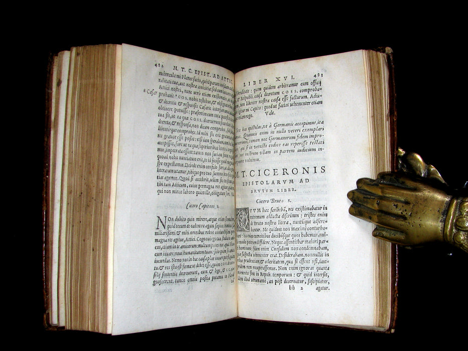 1562 Scarce Latin Book - Letters of Cicero to his friend Atticus, to Brutus and his brother Quintus.