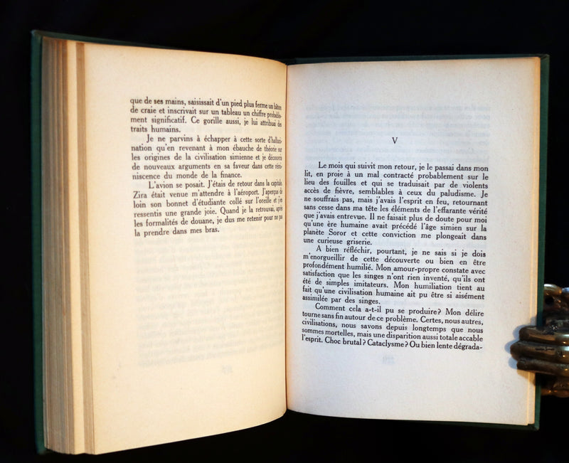 1963 Rare First Limited Edition #866 - La Planete des Singes (The Planet of the Apes) by Pierre Boulle.