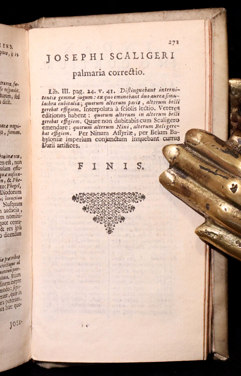 1670 Rare Latin Vellum Book - Histories of ALEXANDER the GREAT by Quintus Curtius Rufus.