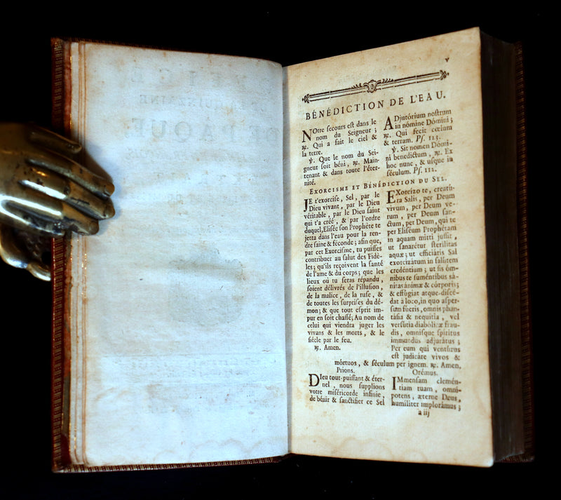 1777 Scarce French Latin Book in a beautiful BINDERY WORK - Office de la Quinzaine de Paque - Easter Prayer.