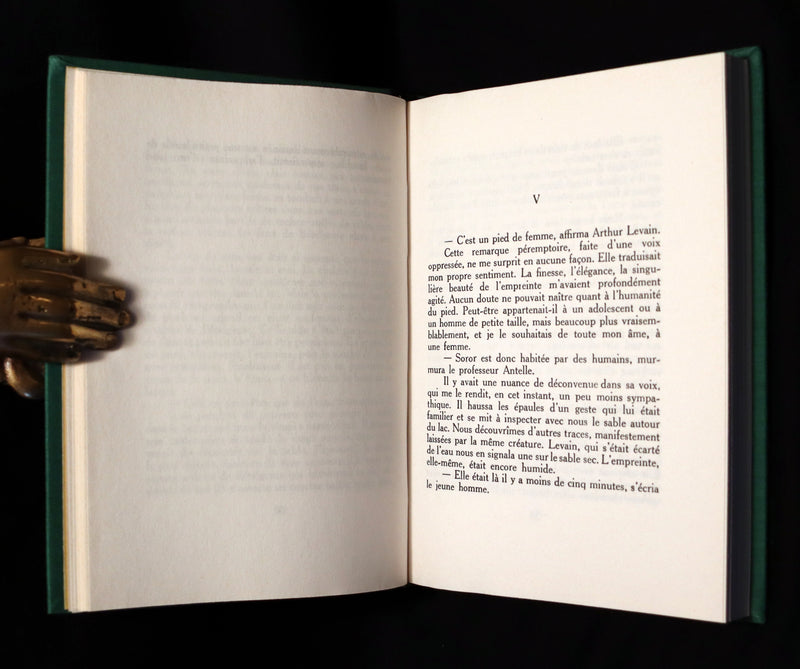 1963 Rare First Limited Edition #945 - La Planete des Singes (The Planet of the Apes) by Pierre Boulle.