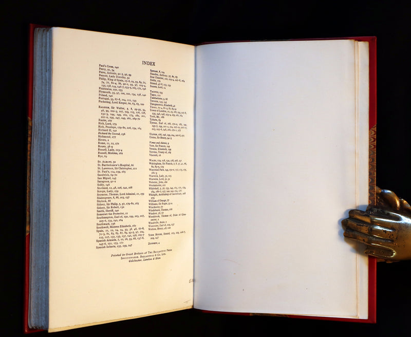 1929 Rare Book - ELIZABETH I (Queen of England) And ESSEX : A Tragic History by Lytton Strachey bound by Sangorski & Sutcliffe.