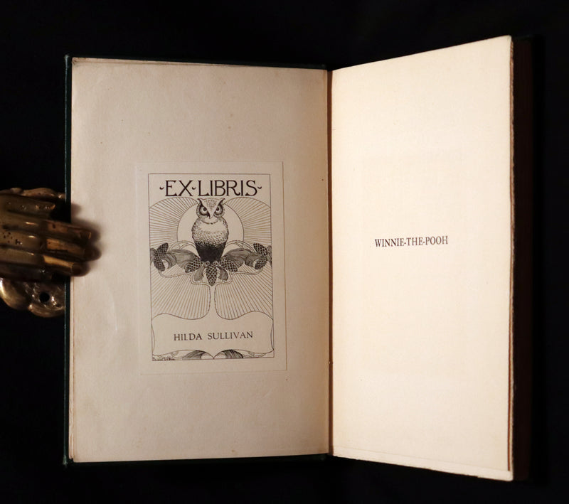 1926 Nice First Edition - A. A. Milne - WINNIE-THE-POOH Illustrated by Ernest H. Shepard.