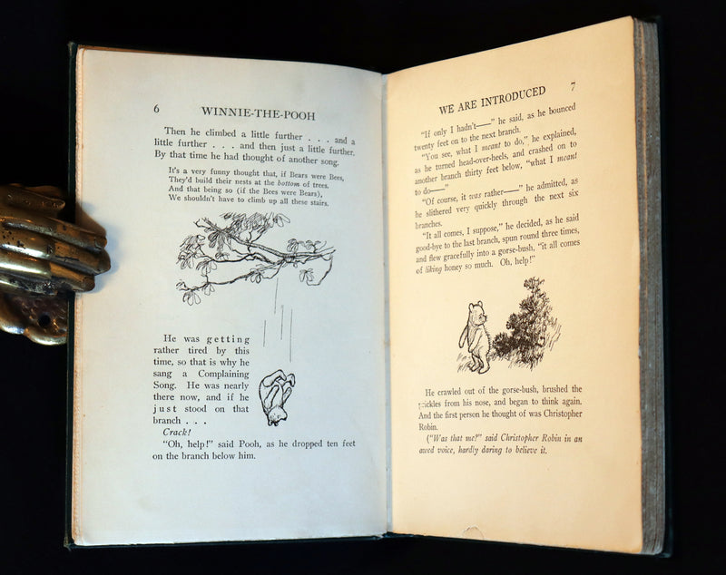 1926 Nice First Edition - A. A. Milne - WINNIE-THE-POOH Illustrated by Ernest H. Shepard.