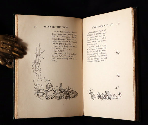 1926 Nice First Edition - A. A. Milne - WINNIE-THE-POOH Illustrated by Ernest H. Shepard.
