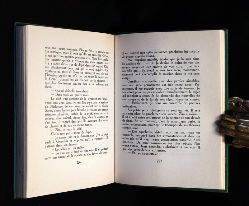 1963 Rare First Limited Edition #104 - La Planete des Singes (The Planet of the Apes) by Pierre Boulle.