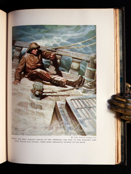 1923 Rare Edition - MOBY DICK or The White Whale by Herman Melville illustrated by Mead Schaeffer.