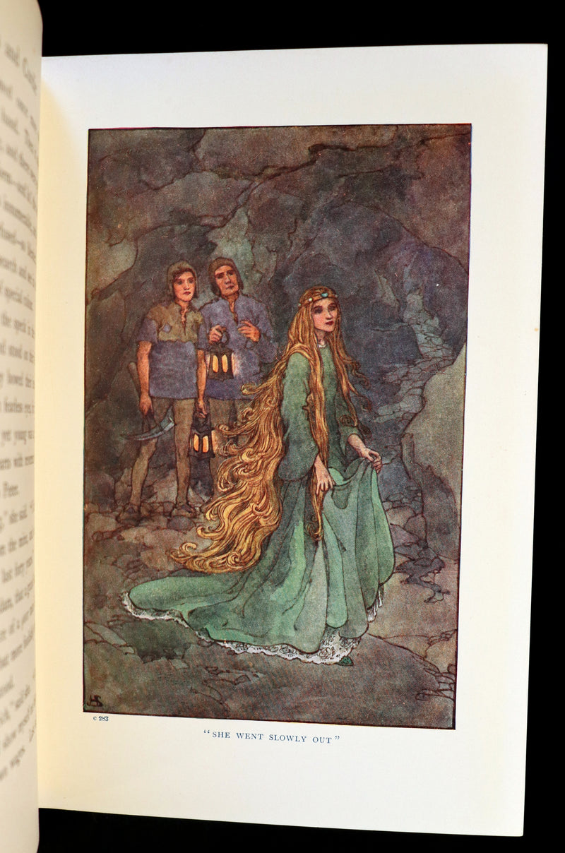 1912 Rare Book - The Princess and Curdie by George Macdonald illustrated by Helen Stratton.