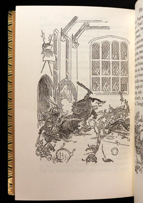 1978 Beautifully Illustrated by Shepard & bound by Bayntun - THE WIND IN THE WILLOWS by Kenneth Grahame.