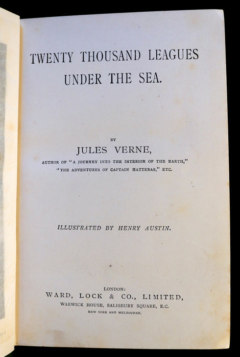 1905 Rare Book - Twenty Thousand Leagues Under the Sea by Jules Verne. Green variant.