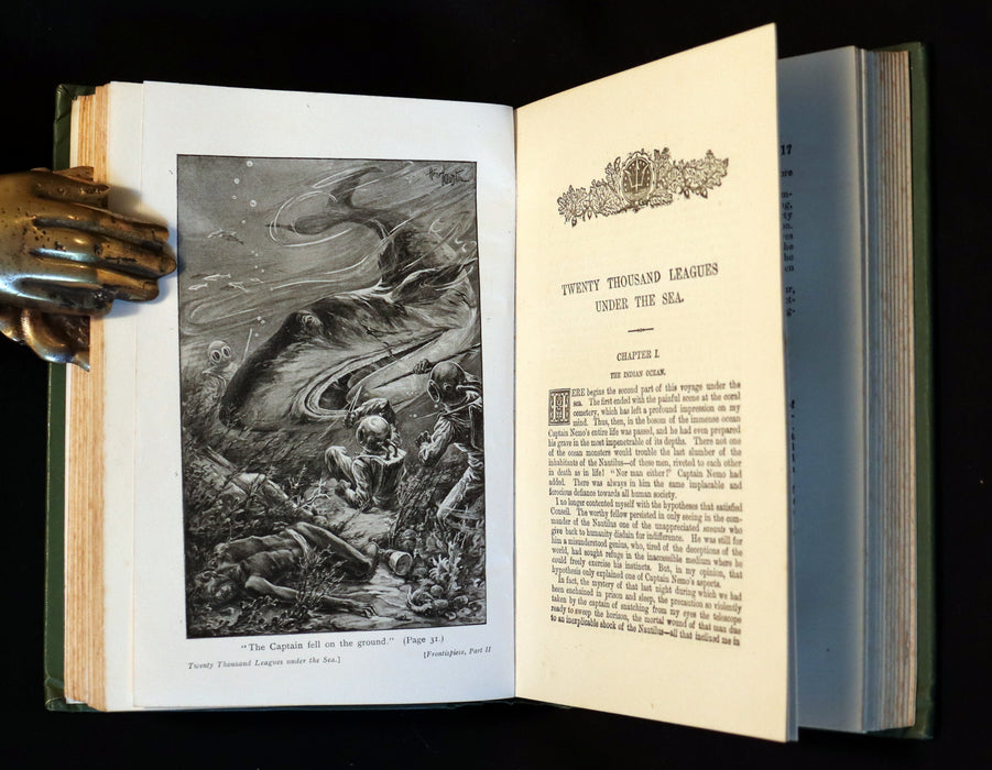 1905 Rare Book - Twenty Thousand Leagues Under the Sea by Jules Verne. Green variant.