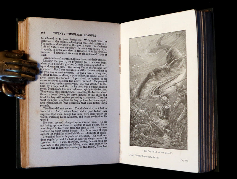 1905 Rare Book - Twenty Thousand Leagues Under the Sea by Jules Verne. Green variant.