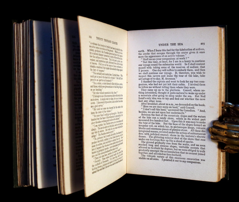 1905 Rare Book - Twenty Thousand Leagues Under the Sea by Jules Verne. Green variant.