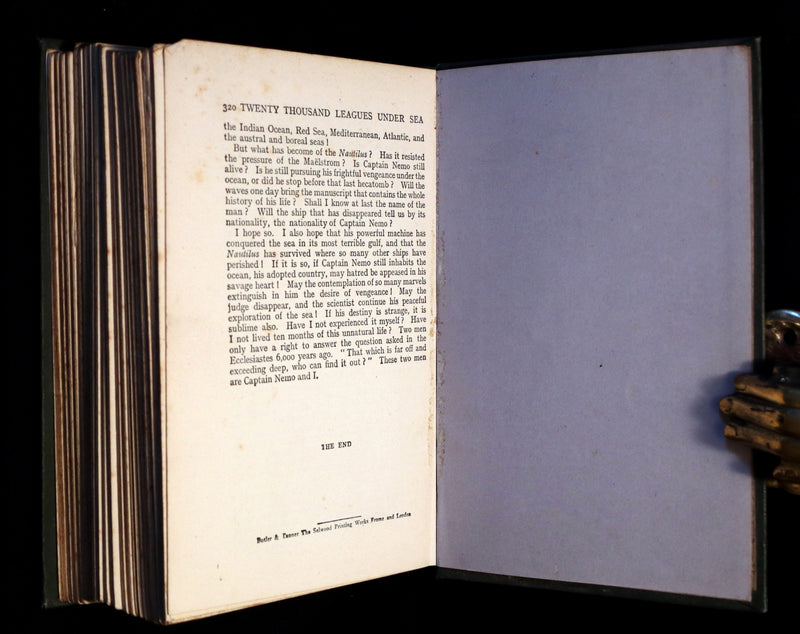 1905 Rare Book - Twenty Thousand Leagues Under the Sea by Jules Verne. Green variant.