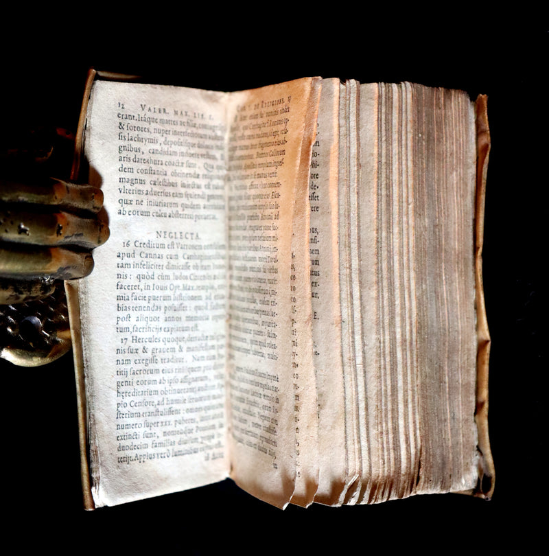 1619 Scarce Latin Vellum Book - Valerius Maximus' Stories of Roman life. Dictorum, factorumque memorabilium libri IX.