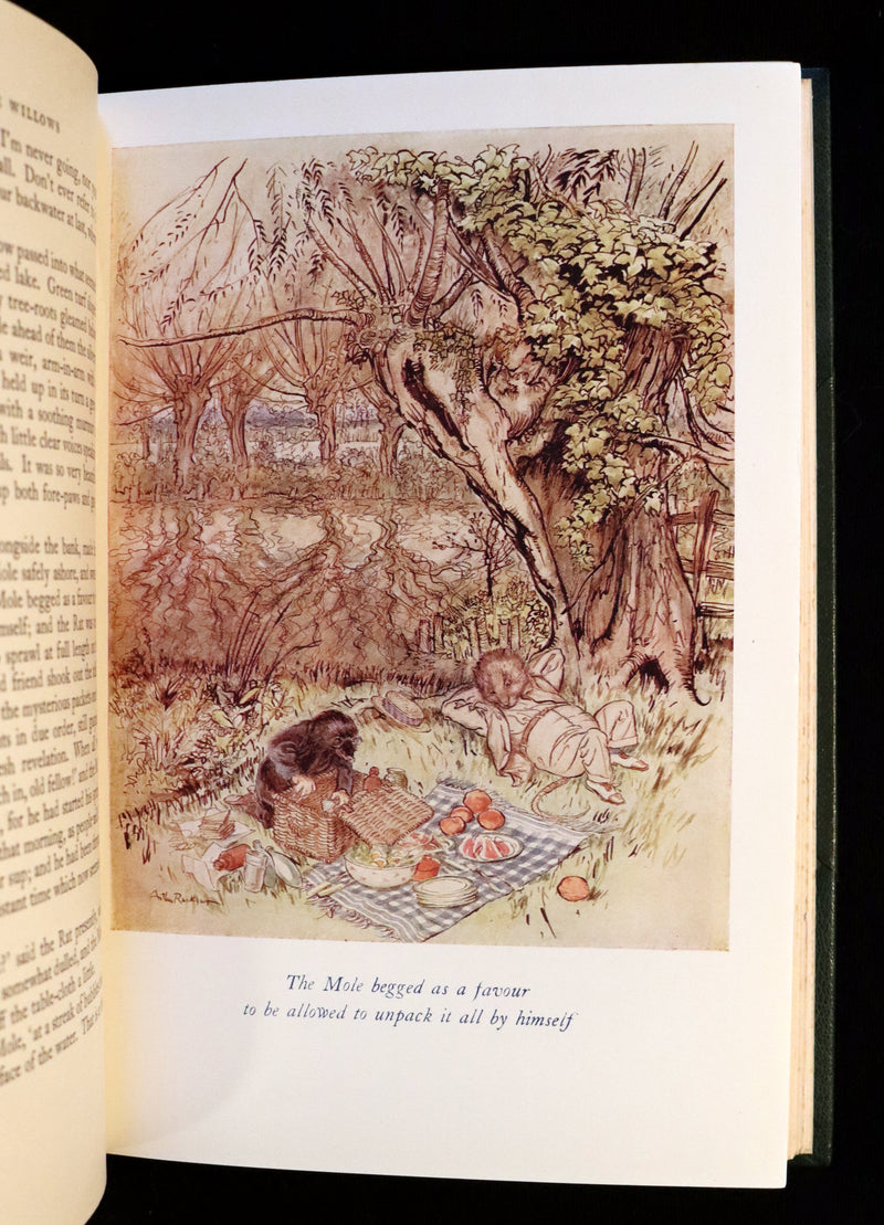 1950 Rare Book - The WIND IN THE WILLOWS. First Edition illustrated by Arthur RACKHAM.