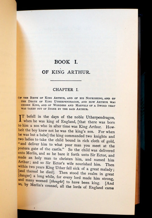 1896 Rare Book - The Boy's KING ARTHUR and of His Noble Knights of the Round Table illustrated.