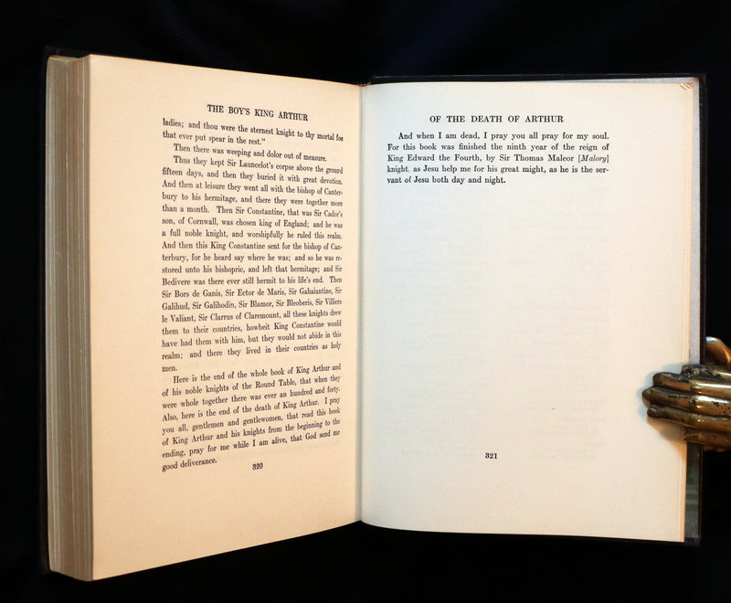 1922 Rare Book - The Boy's King Arthur and His Knights of the Round Table illustrated by N. C. Wyeth.