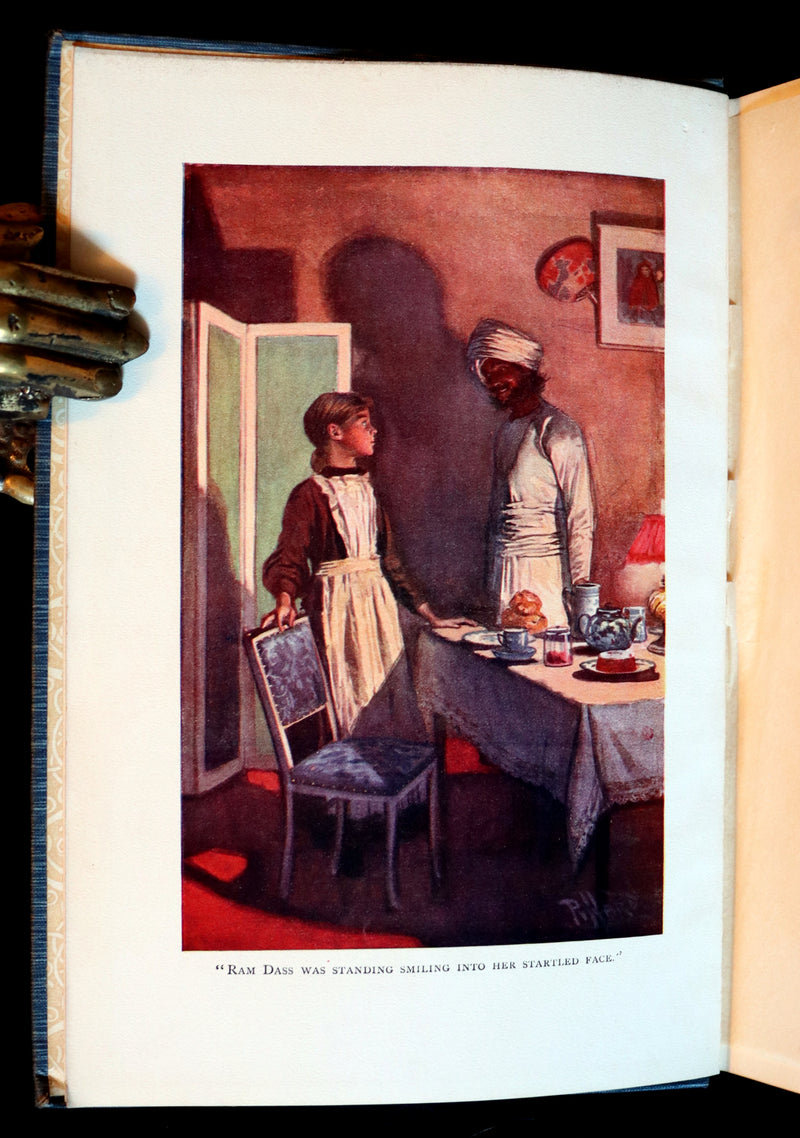 1905 Rare First Edition - A LITTLE PRINCESS by Frances Hodgson Burnett illustrated by Harold Piffard.