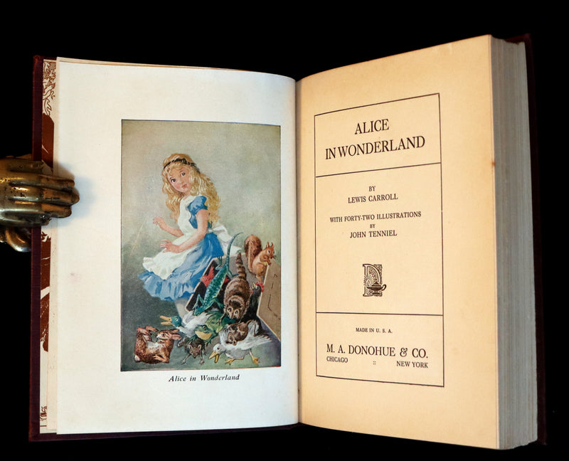 1930 Scarce Edition - Alice in Wonderland by Lewis Carroll published by Donohue.