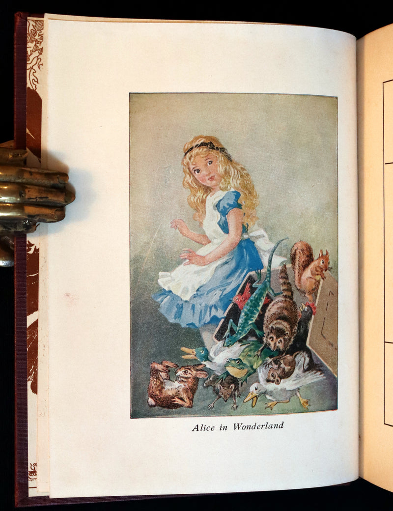 1930 Scarce Edition - Alice in Wonderland by Lewis Carroll published by Donohue.